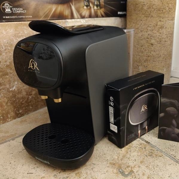 Philips Machine à café à capsules L'Or Barista Sublime 9 capsules -LM9012/60 Gris – Image 2